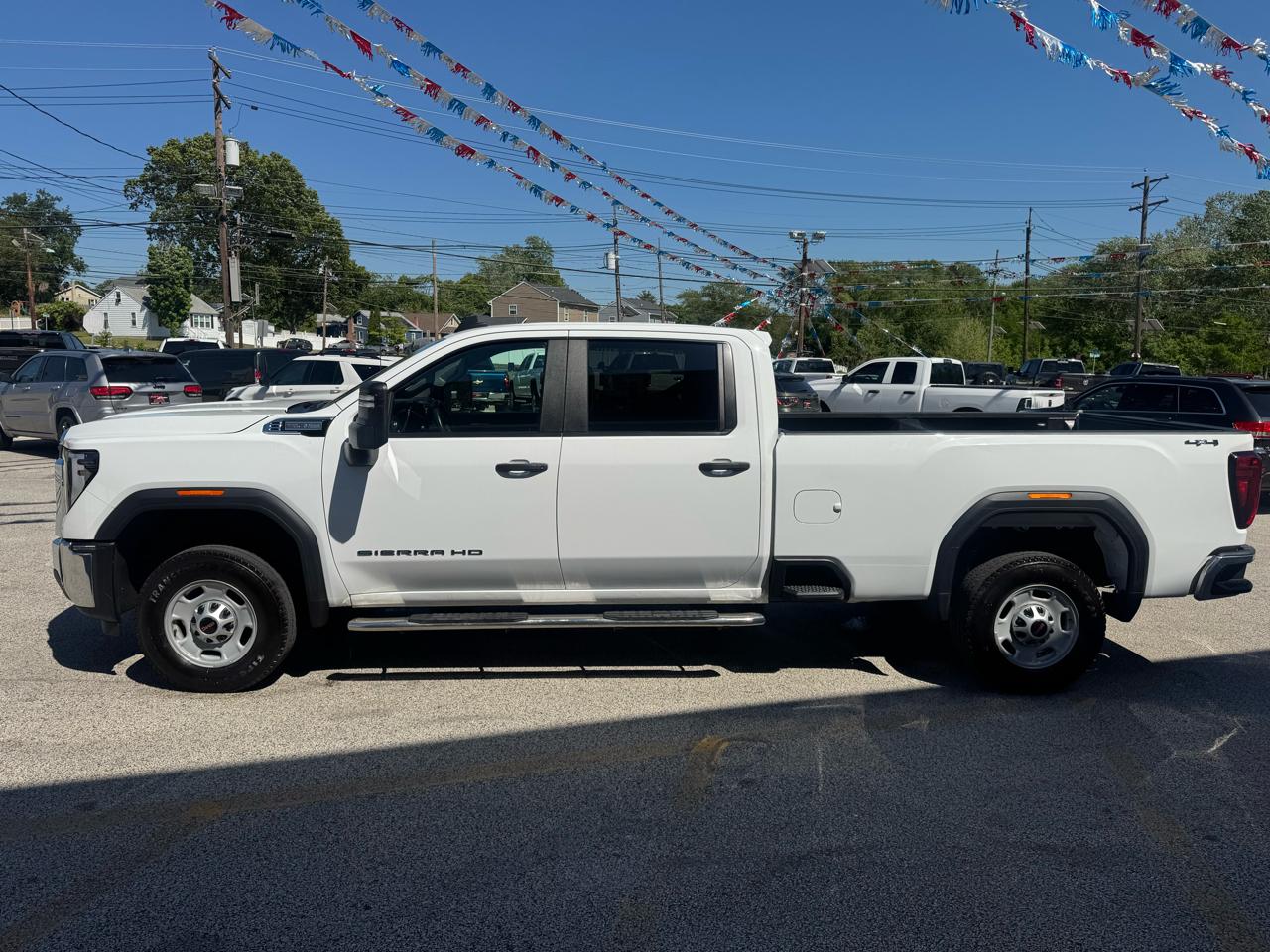 GMC Sierra 2500HD Pro Crew Cab 4WD SB 2024