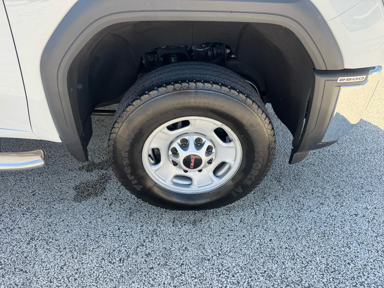 GMC Sierra 2500HD Pro Crew Cab 4WD SB 2024