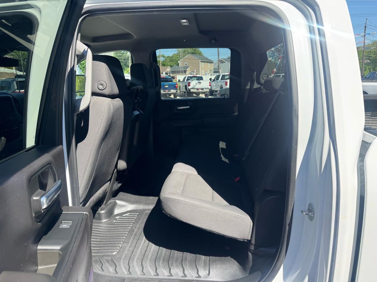GMC Sierra 2500HD Pro Crew Cab 4WD SB 2024
