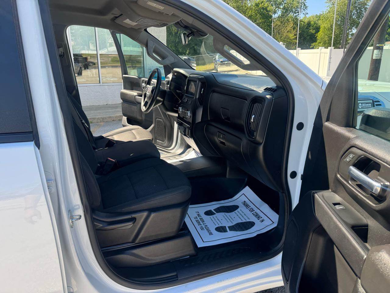 GMC Sierra 2500HD Pro Crew Cab 4WD SB 2024