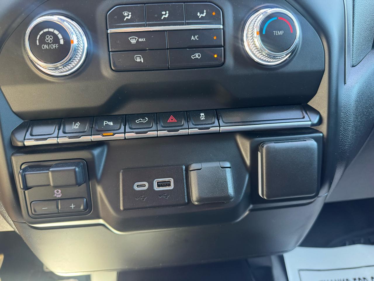 GMC Sierra 2500HD Pro Crew Cab 4WD SB 2024