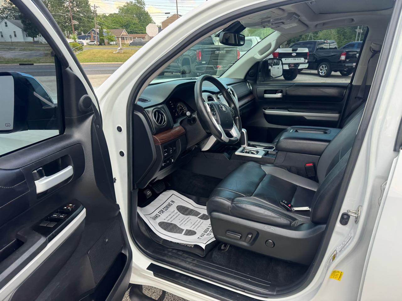 Toyota Tundra Limited 5.7L CrewMax 4WD 2020