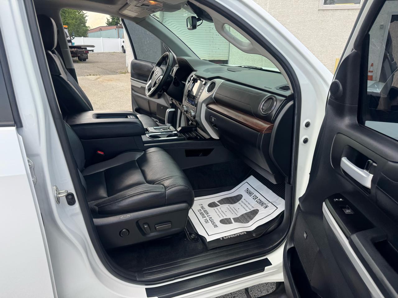 Toyota Tundra Limited 5.7L CrewMax 4WD 2020