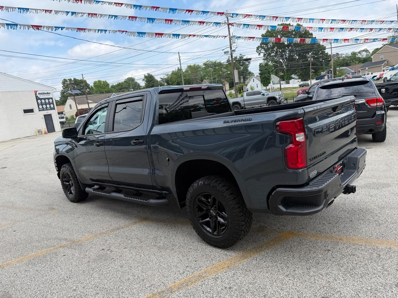 Chevrolet Silverado 1500 LT Trail Boss Crew Cab 4WD 2021