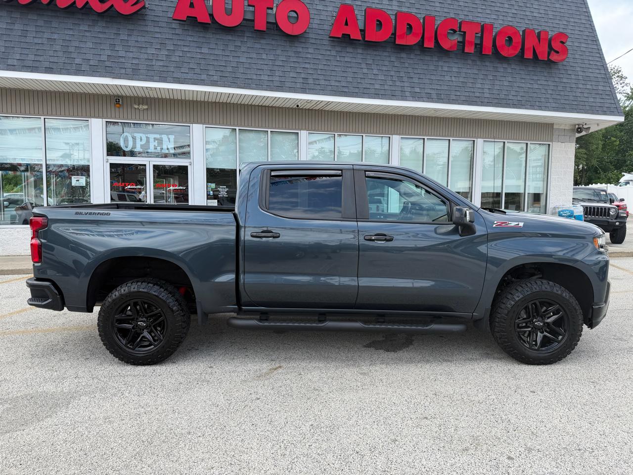 Chevrolet Silverado 1500 LT Trail Boss Crew Cab 4WD 2021