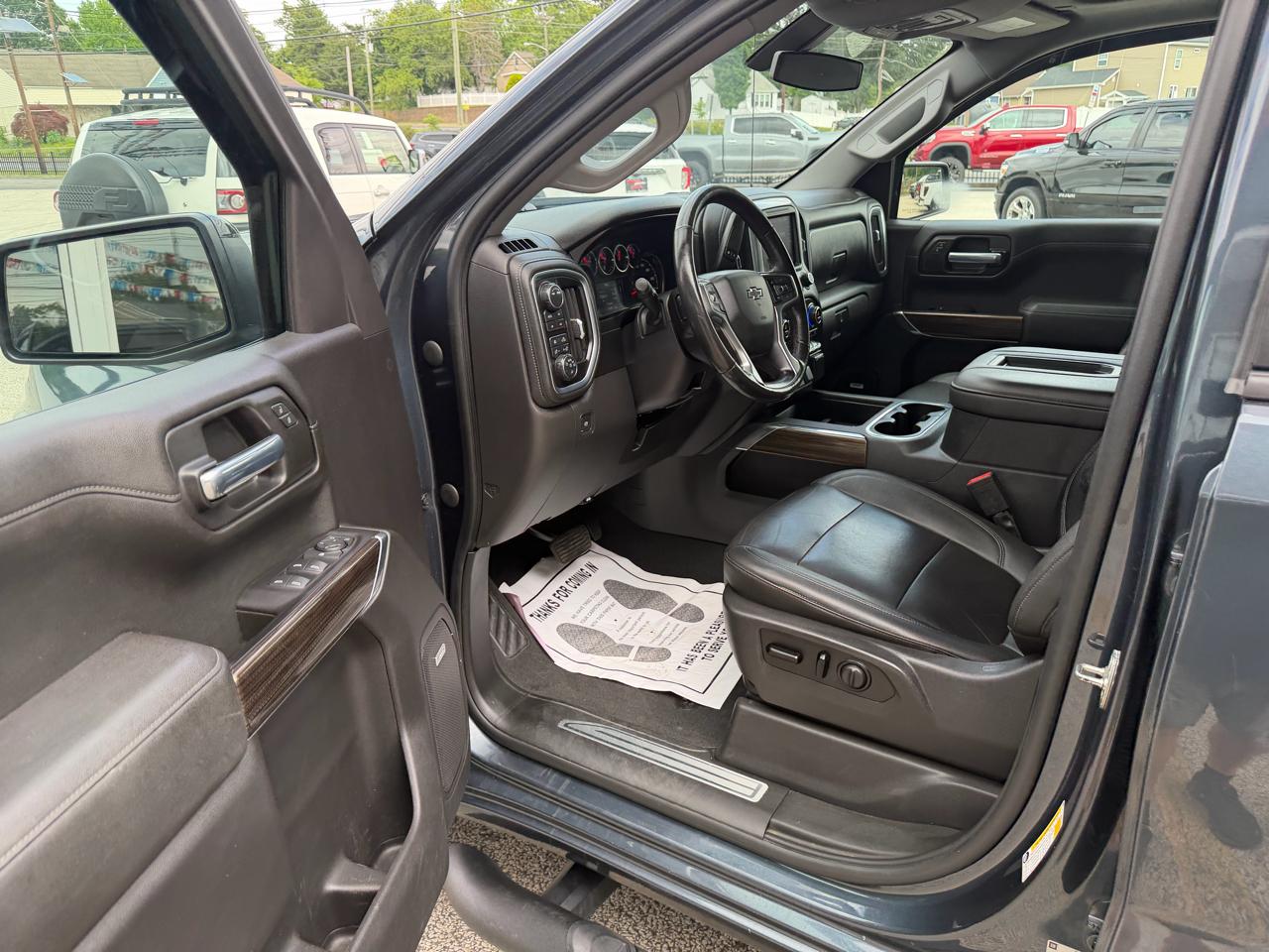 Chevrolet Silverado 1500 LT Trail Boss Crew Cab 4WD 2021