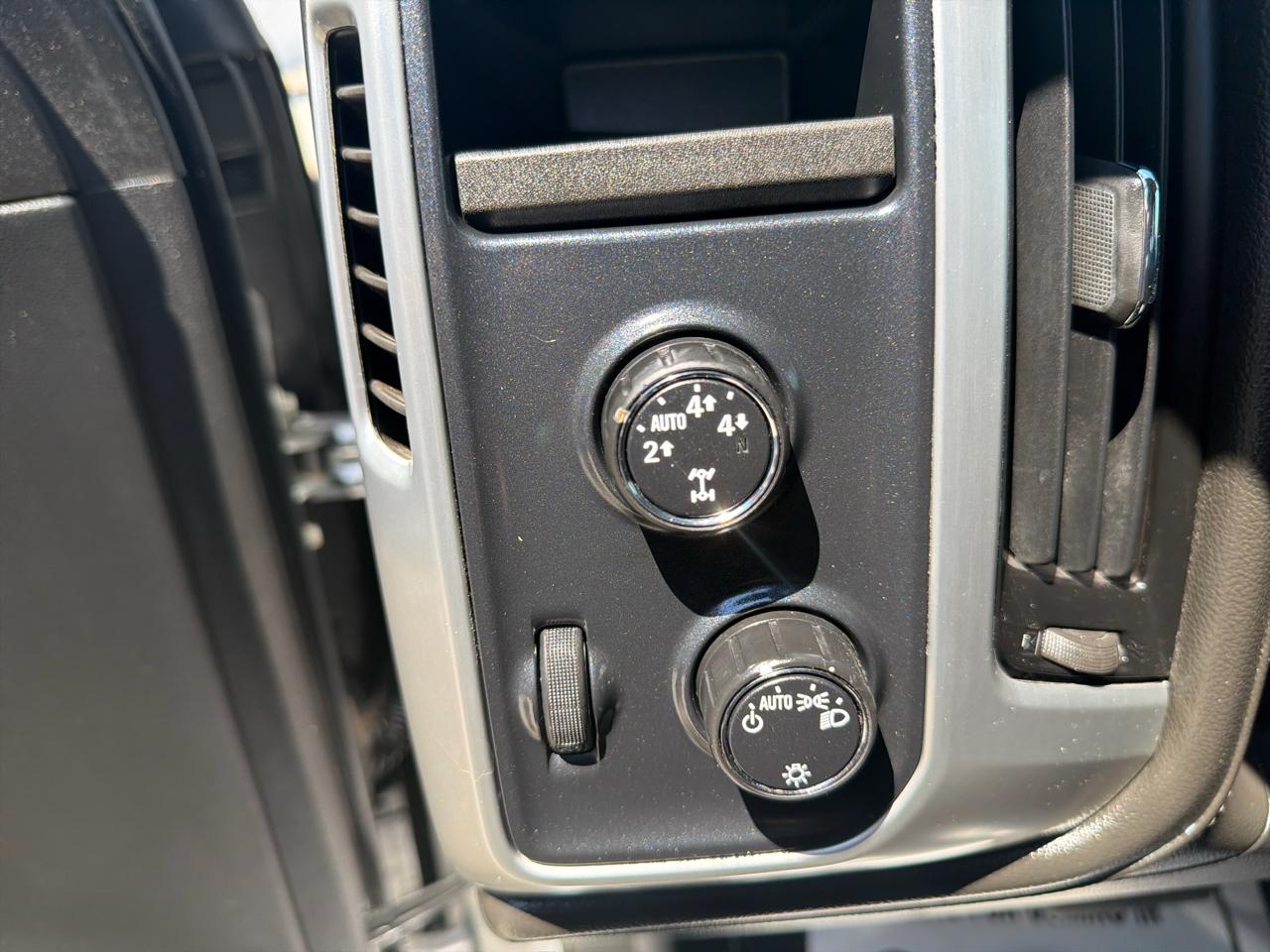 GMC Sierra 1500 SLE Double Cab 4WD 2015