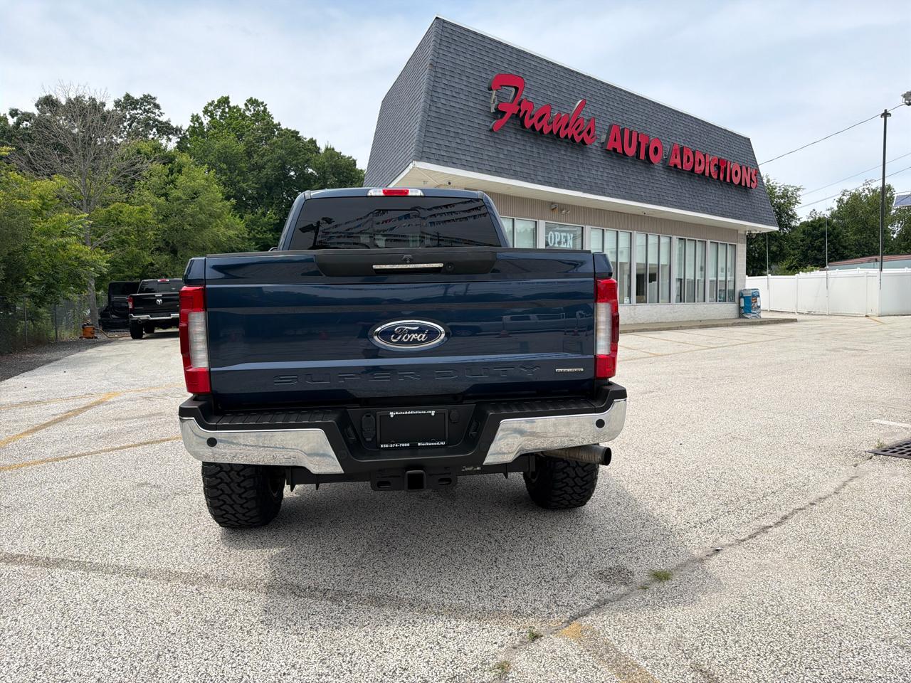 Ford F-250 SD Lariat Crew Cab 4WD 2017