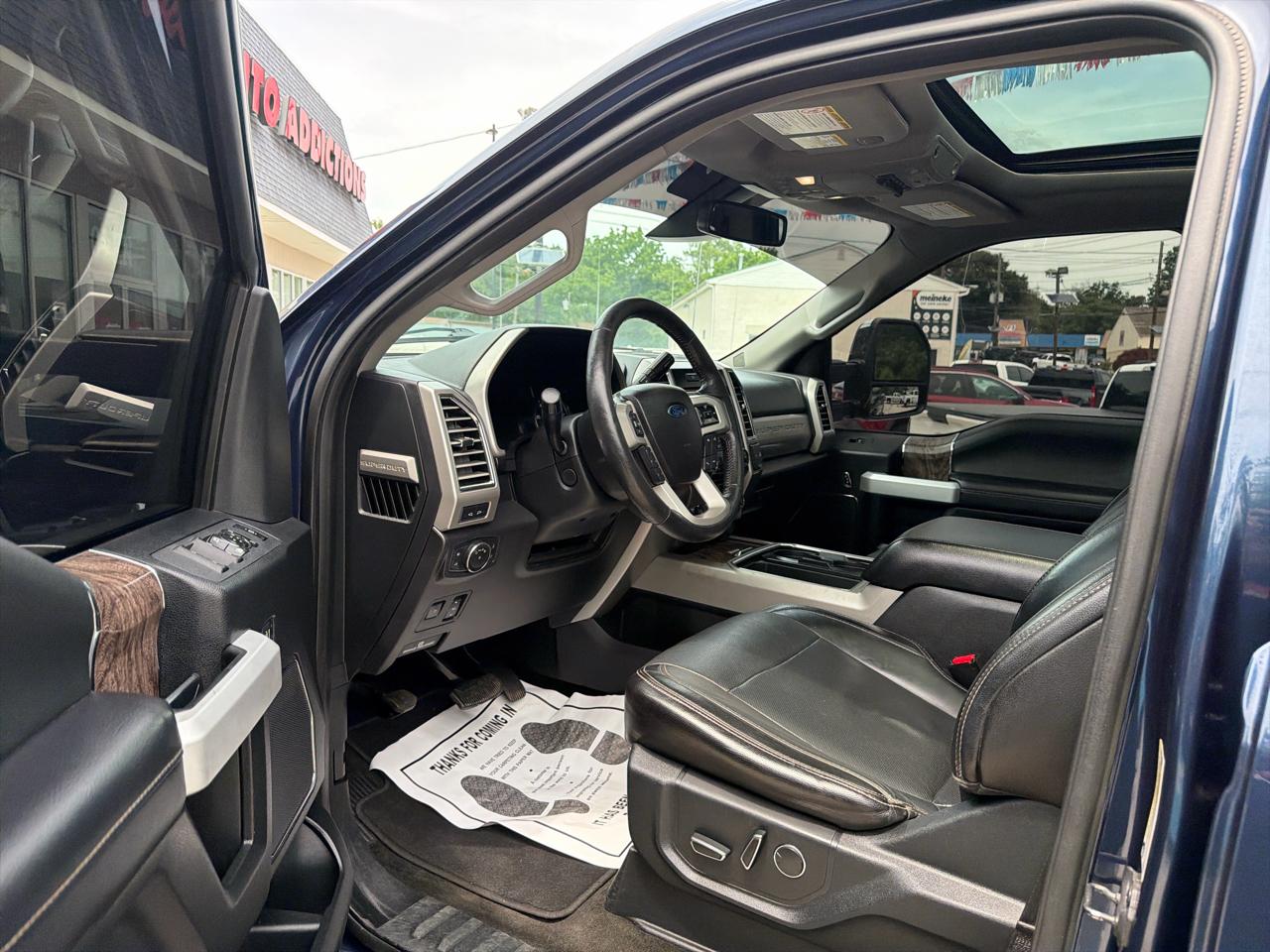 Ford F-250 SD Lariat Crew Cab 4WD 2017