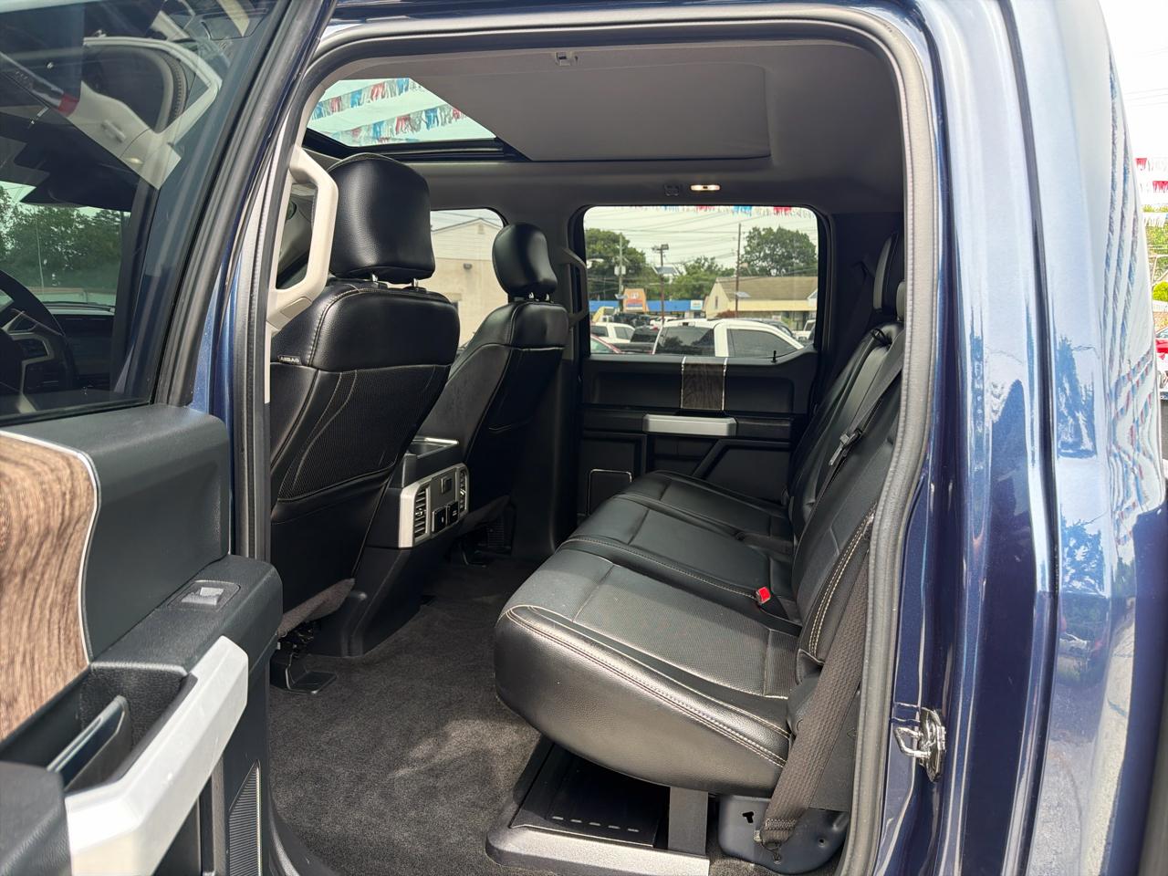 Ford F-250 SD Lariat Crew Cab 4WD 2017