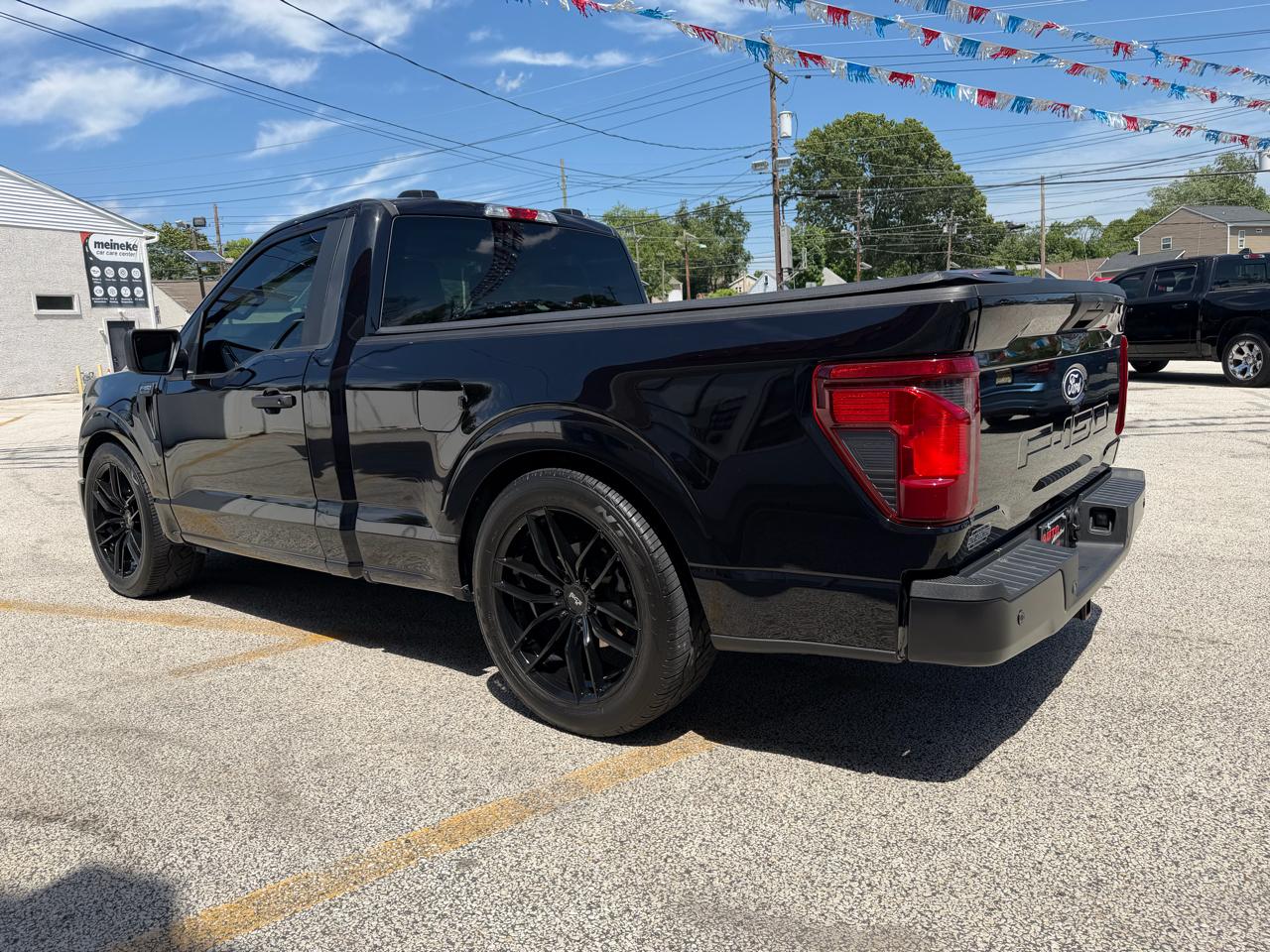 Ford F-150 XL 4WD 2025