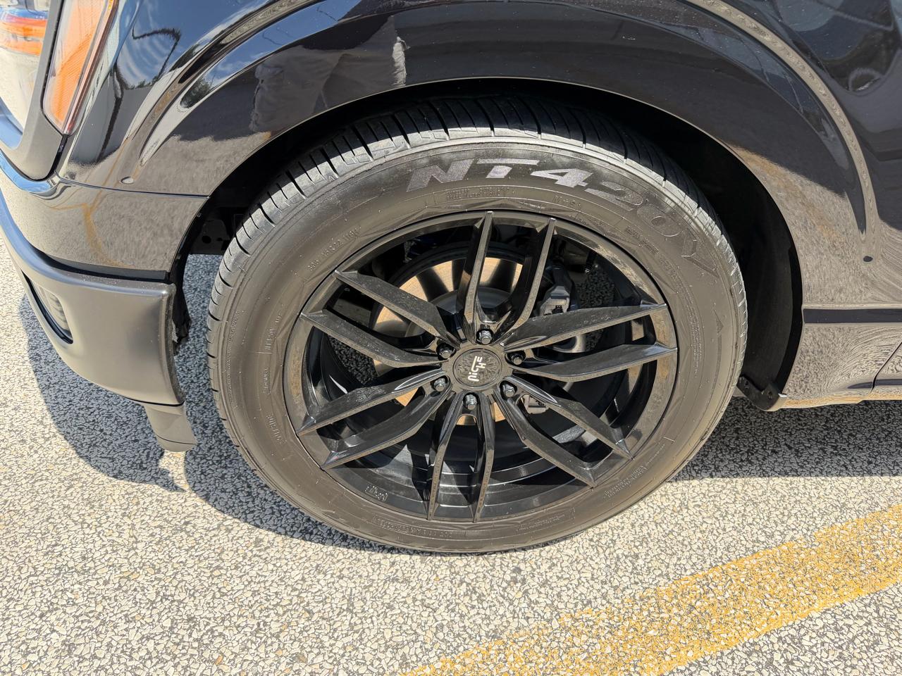 Ford F-150 XL 4WD 2025
