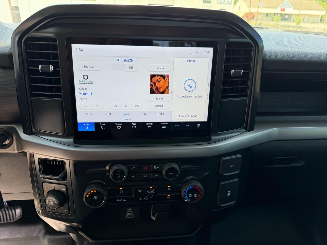 Ford F-150 XL 4WD 2025