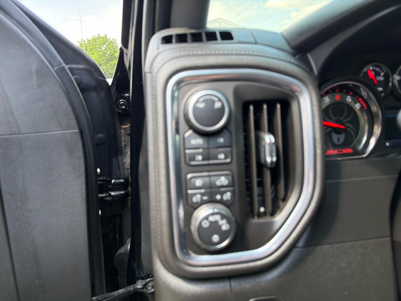 Chevrolet Silverado 1500  2019