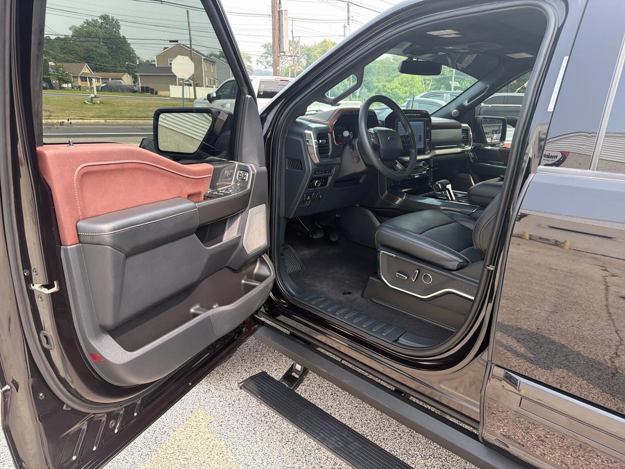 Ford F-150 Lariat SuperCrew 5.5-ft. Bed 4WD 2023