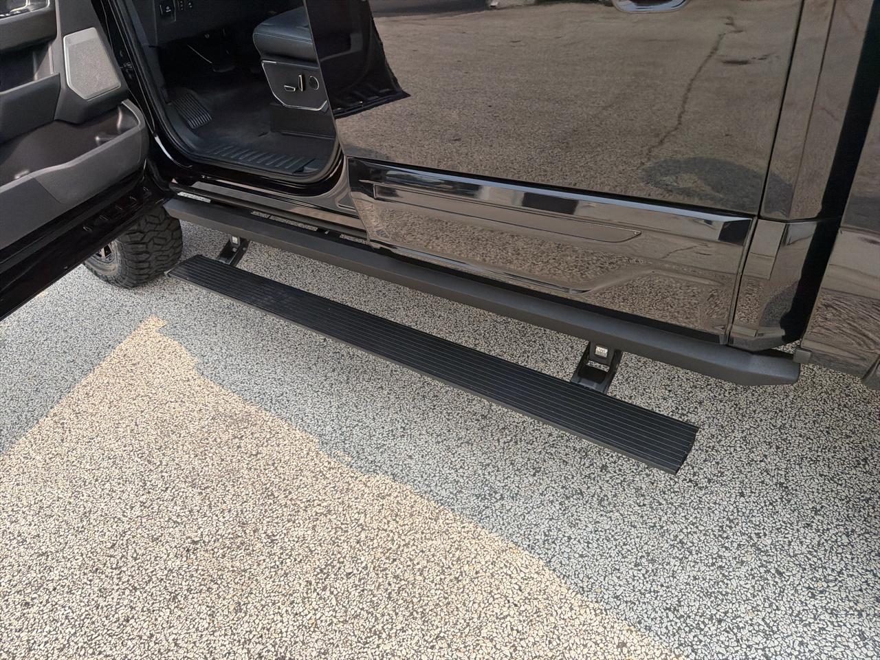 Ford F-150 Lariat SuperCrew 5.5-ft. Bed 4WD 2023