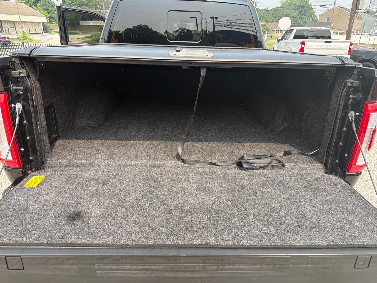 Ford F-150 Lariat SuperCrew 5.5-ft. Bed 4WD 2023