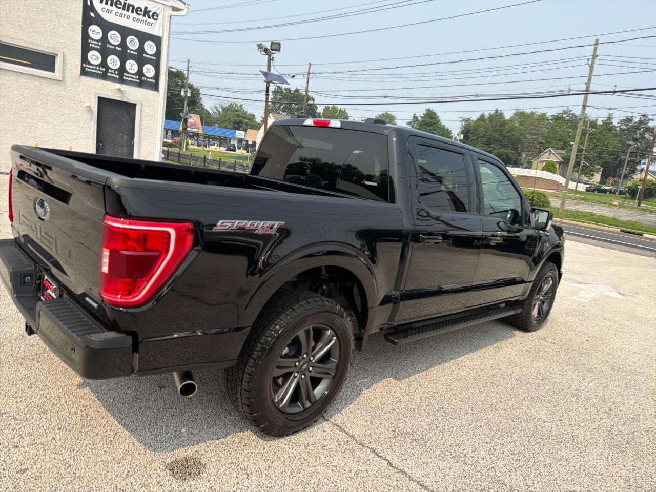 Ford F-150 XLT SuperCrew 5.5-ft. Bed 4WD 2023