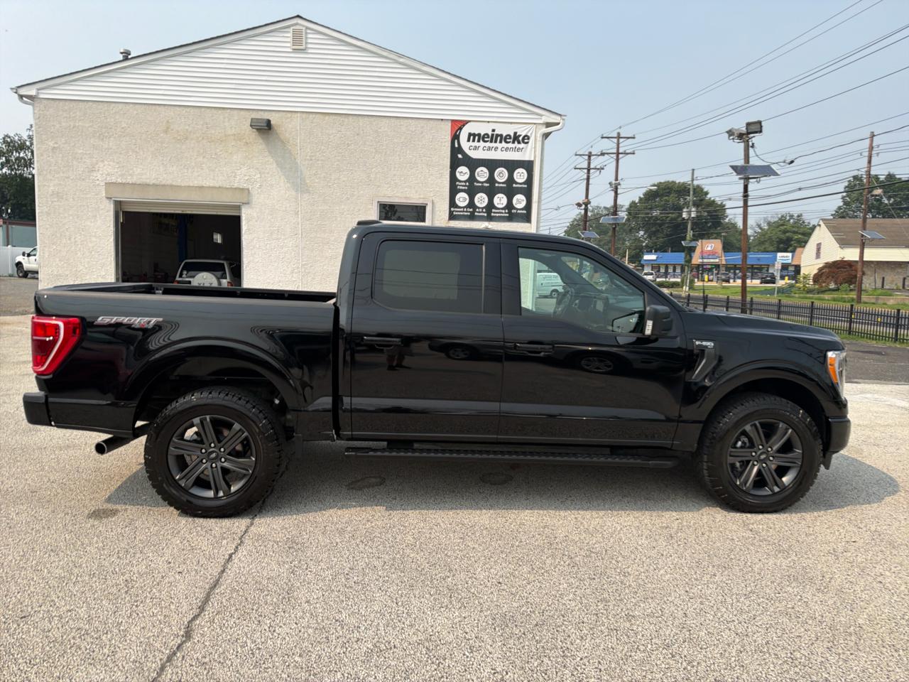 Ford F-150 XLT SuperCrew 5.5-ft. Bed 4WD 2023