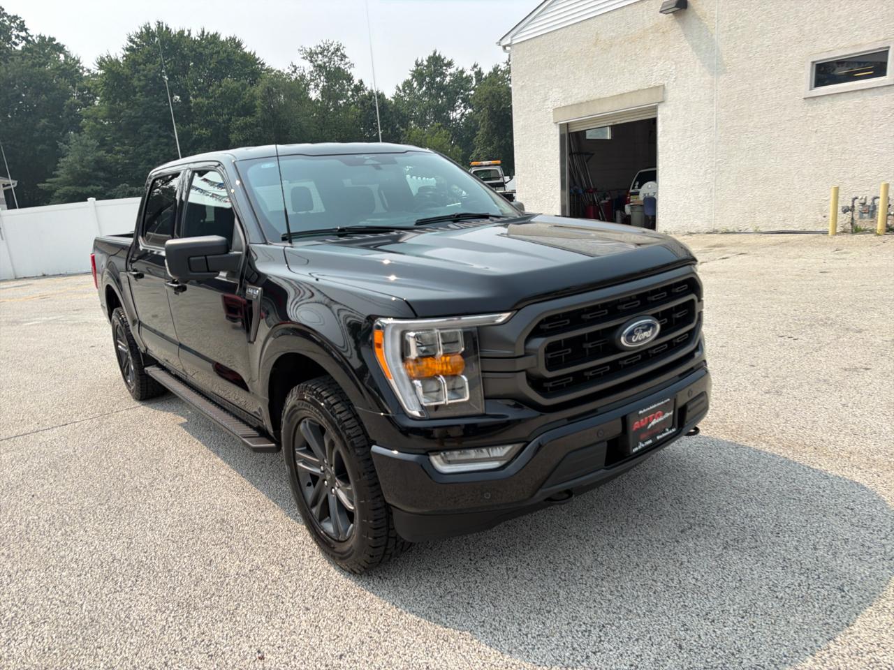 Ford F-150 XLT SuperCrew 5.5-ft. Bed 4WD 2023