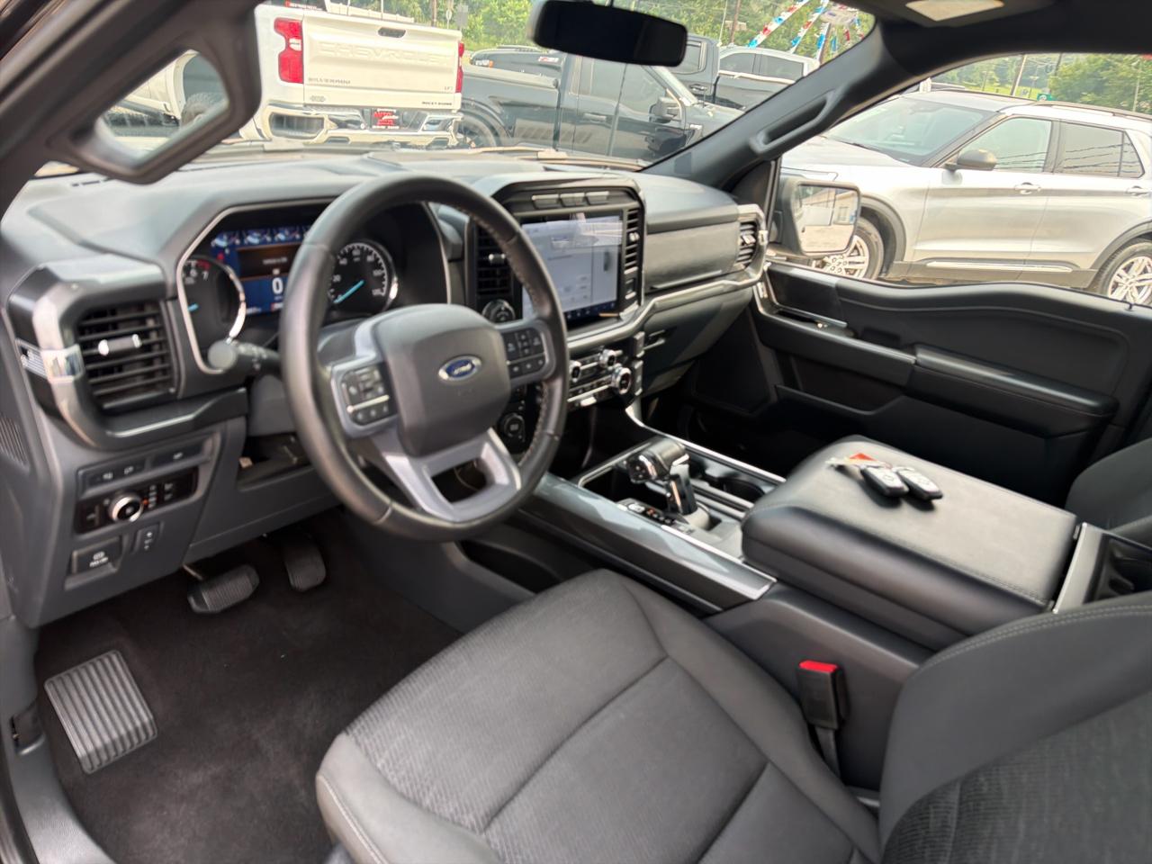 Ford F-150 XLT SuperCrew 5.5-ft. Bed 4WD 2023