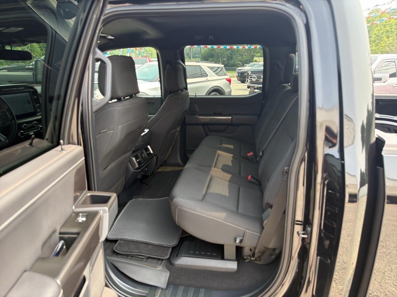 Ford F-150 XLT SuperCrew 5.5-ft. Bed 4WD 2023