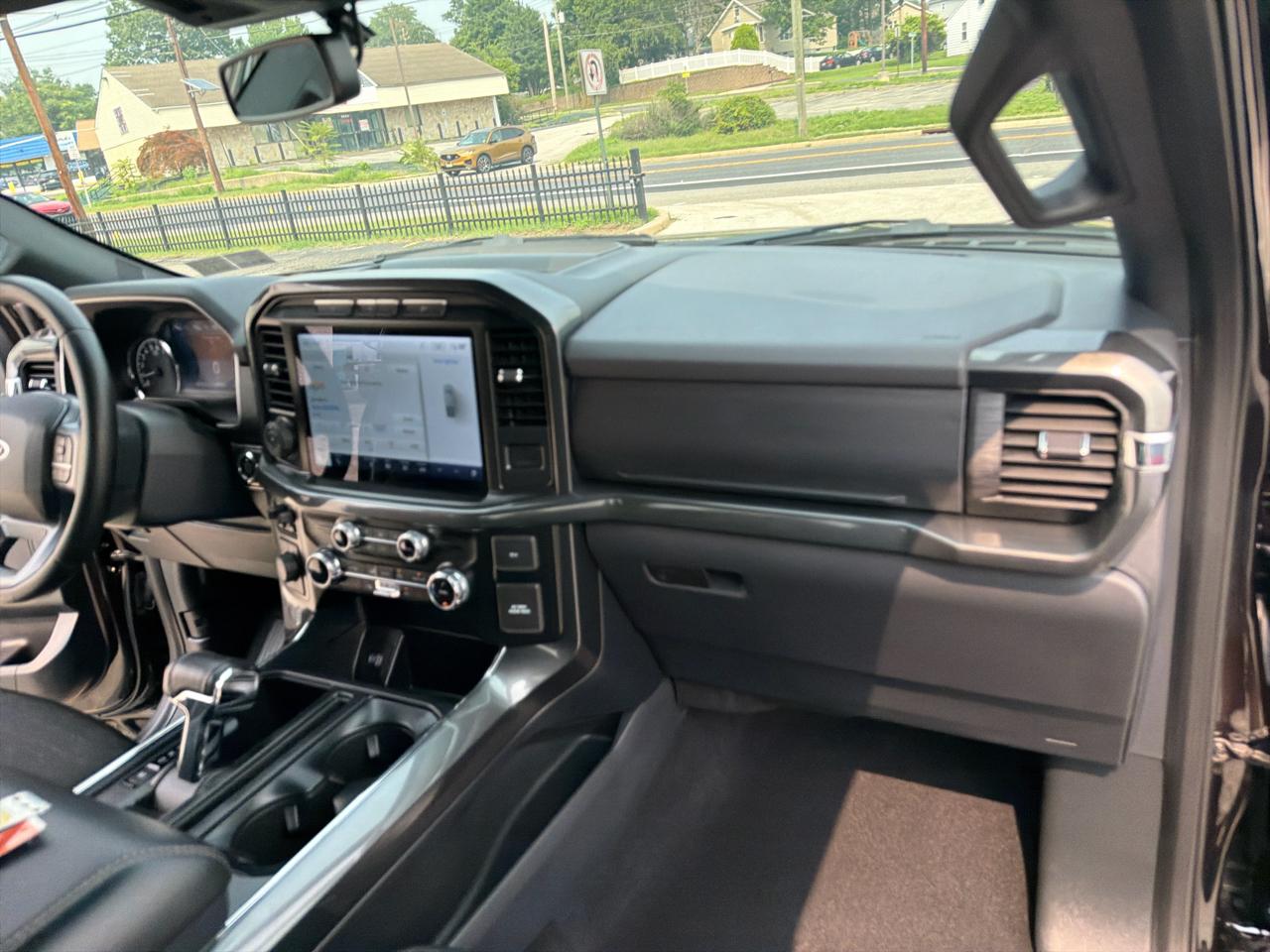 Ford F-150 XLT SuperCrew 5.5-ft. Bed 4WD 2023