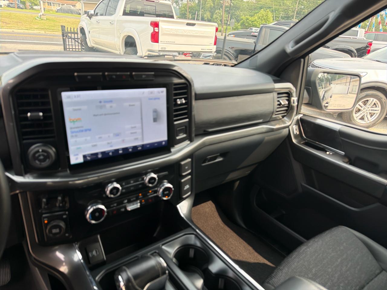 Ford F-150 XLT SuperCrew 5.5-ft. Bed 4WD 2023