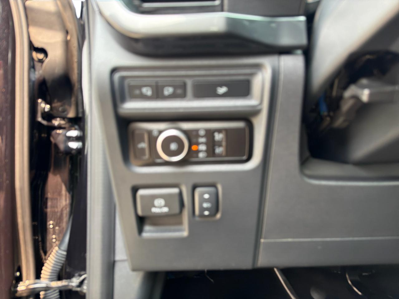 Ford F-150 XLT SuperCrew 5.5-ft. Bed 4WD 2023
