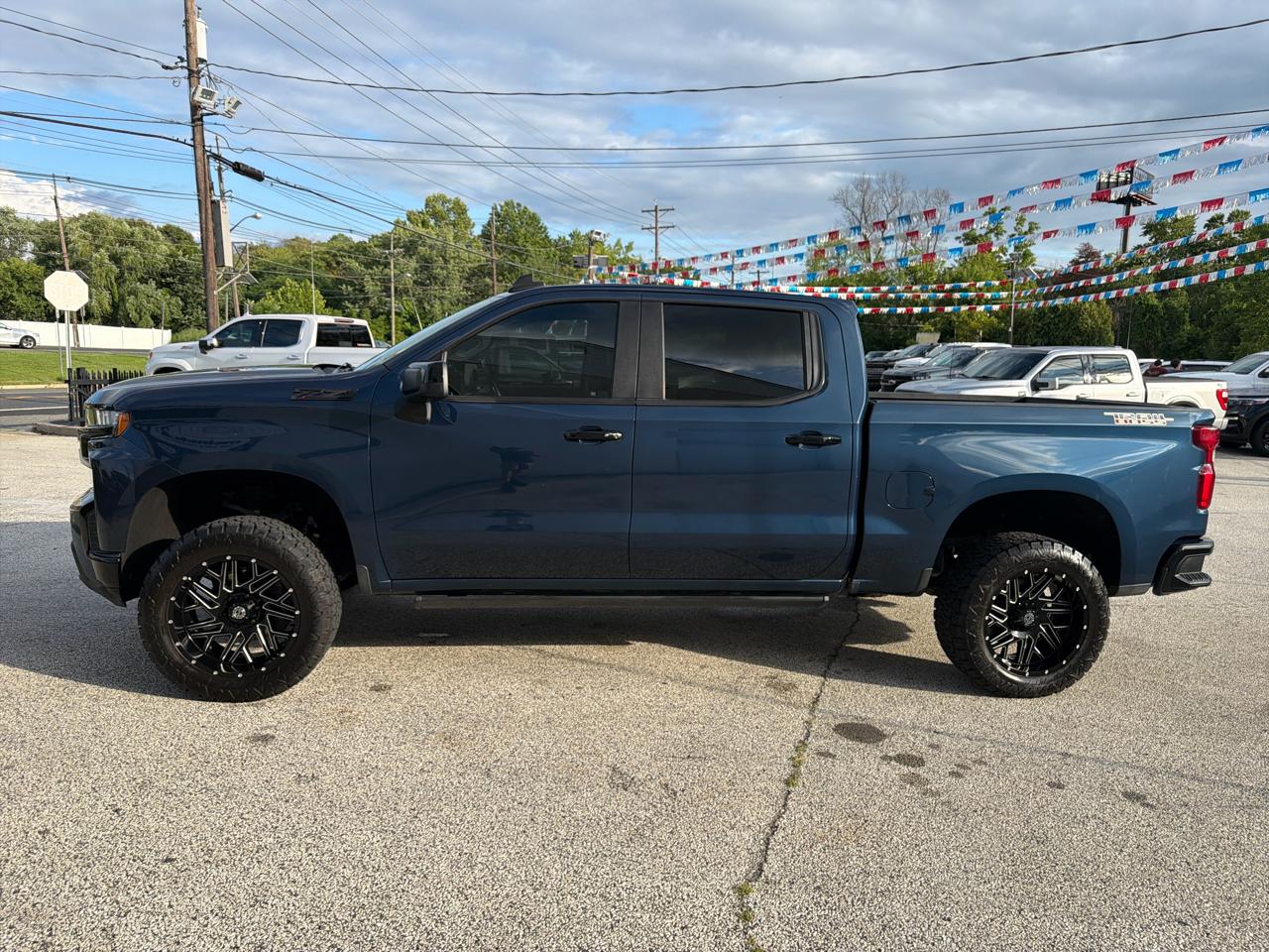 Chevrolet Silverado 1500 LT Trail Boss Crew Cab 4WD 2021