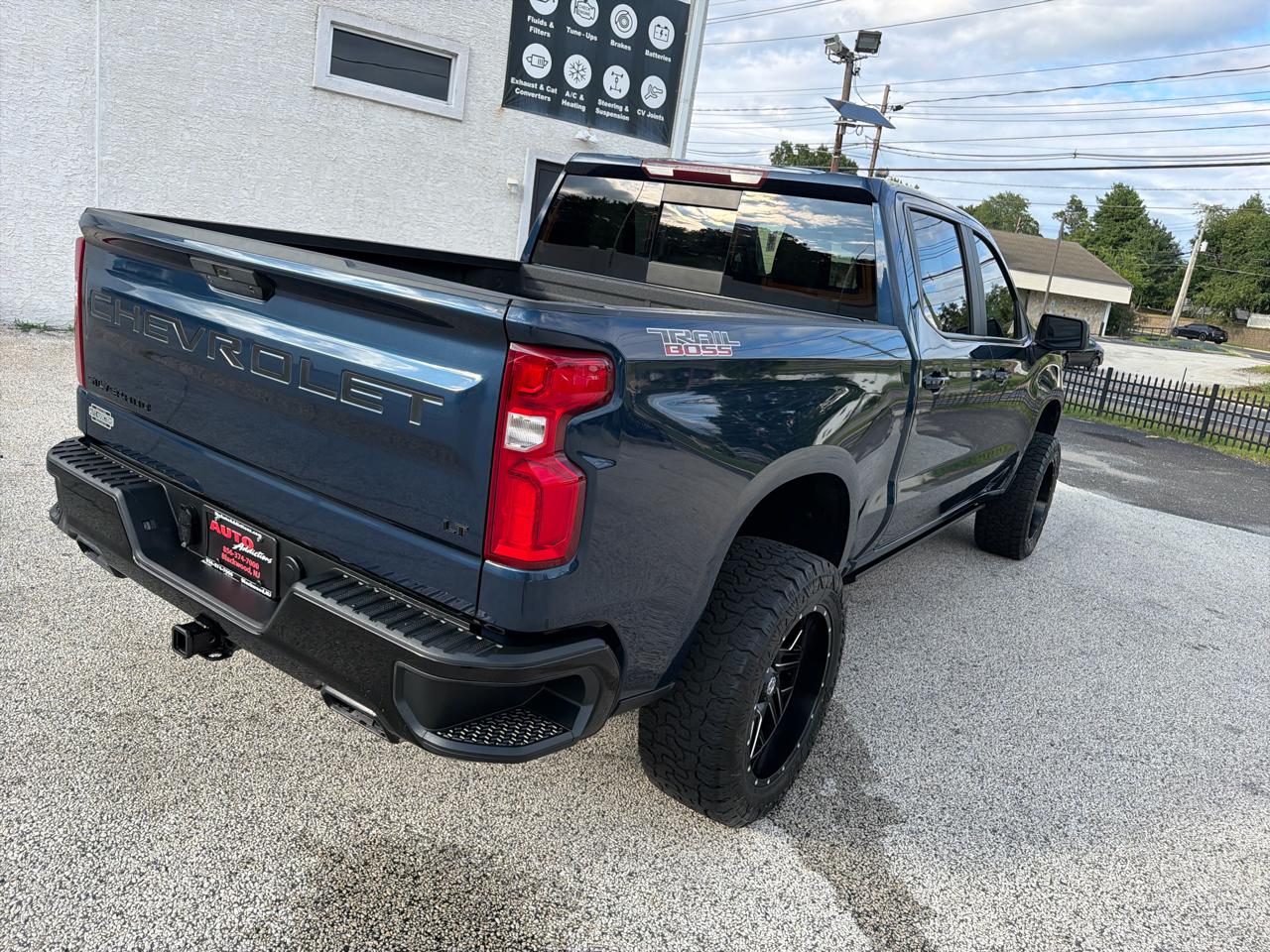 Chevrolet Silverado 1500 LT Trail Boss Crew Cab 4WD 2021