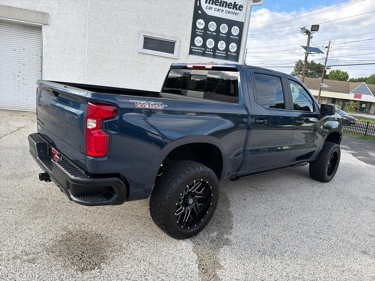Chevrolet Silverado 1500 LT Trail Boss Crew Cab 4WD 2021
