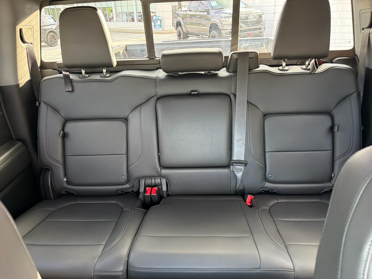 Chevrolet Silverado 1500 LT Trail Boss Crew Cab 4WD 2021