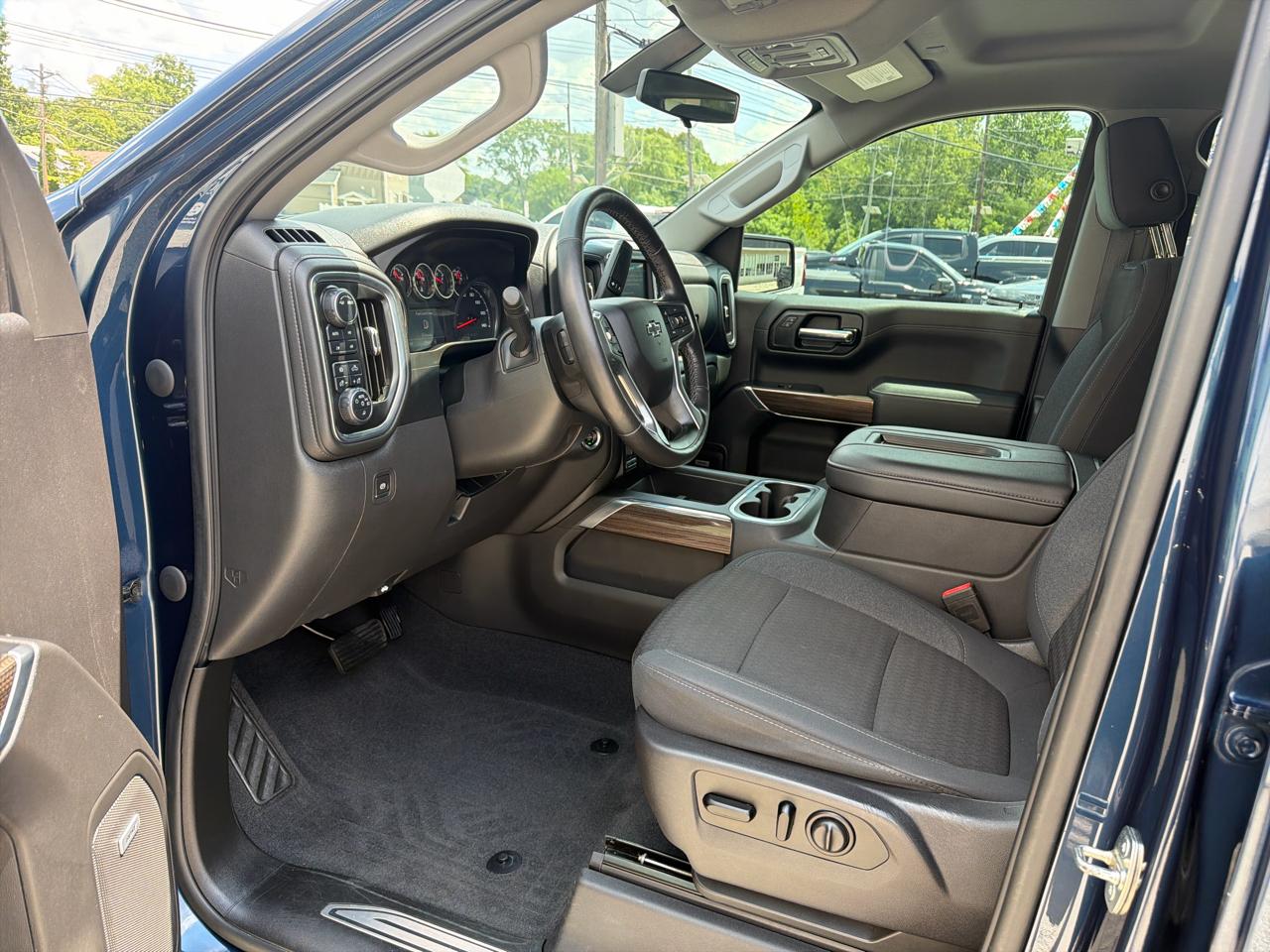 Chevrolet Silverado 1500 RST Crew Cab 4WD 2020