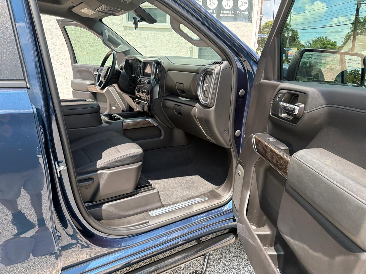 Chevrolet Silverado 1500 RST Crew Cab 4WD 2020