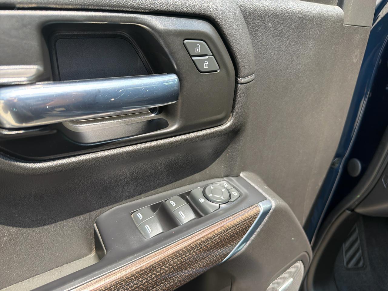 Chevrolet Silverado 1500 RST Crew Cab 4WD 2020