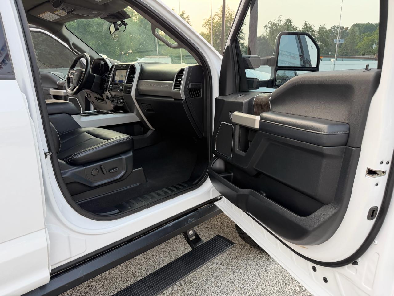 Ford F-250 SD Lariat Crew Cab 4WD 2021