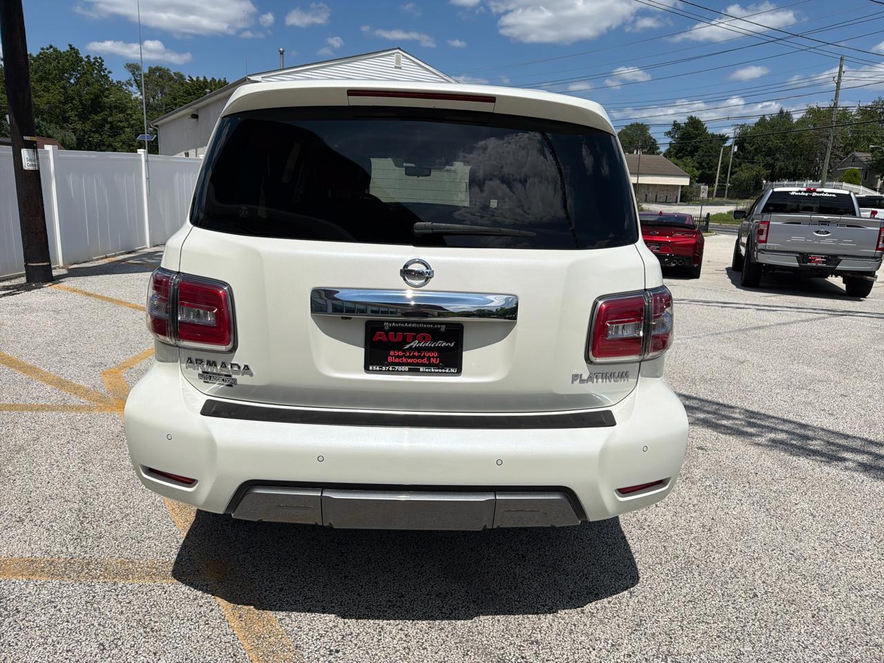 Nissan Armada Platinum 4D SUV AWD 2020