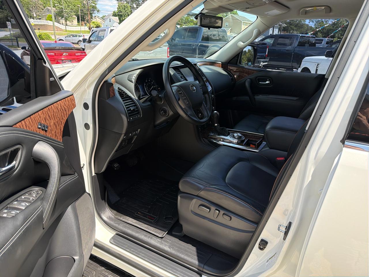 Nissan Armada Platinum 4D SUV AWD 2020