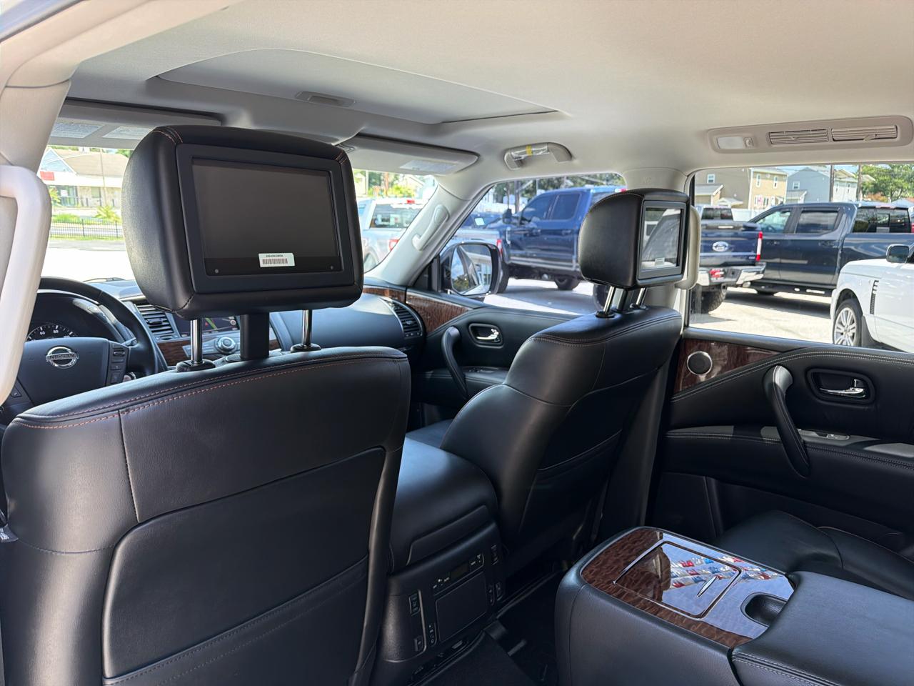 Nissan Armada Platinum 4D SUV AWD 2020