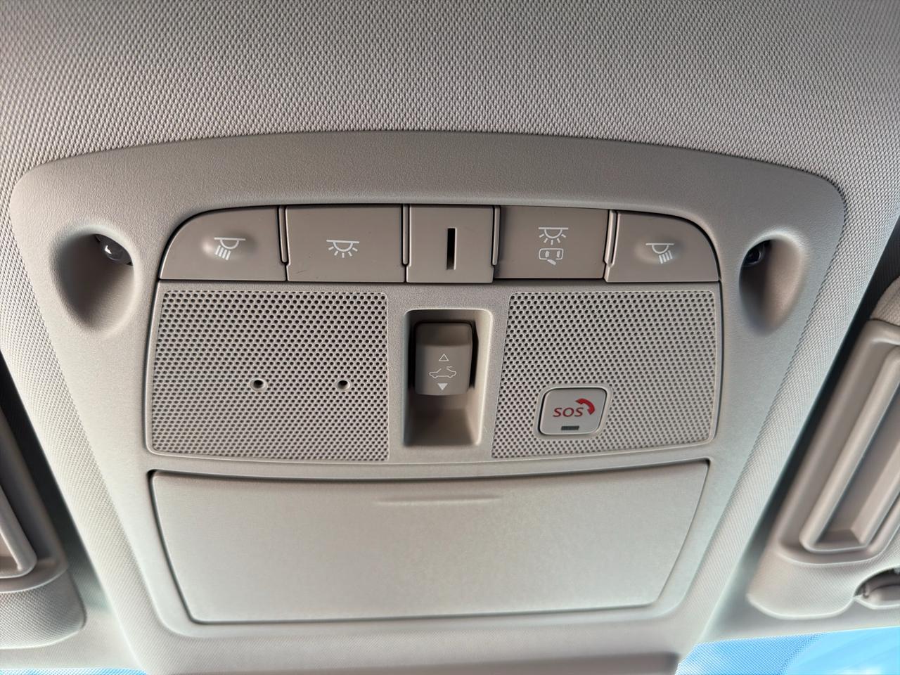Nissan Armada Platinum 4D SUV AWD 2020