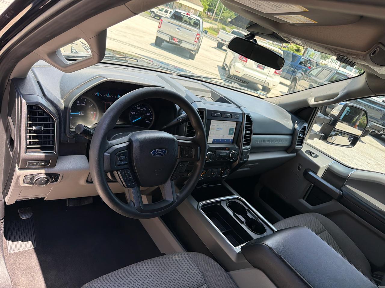 Ford F-250 SD XL Crew Cab 4WD 2021