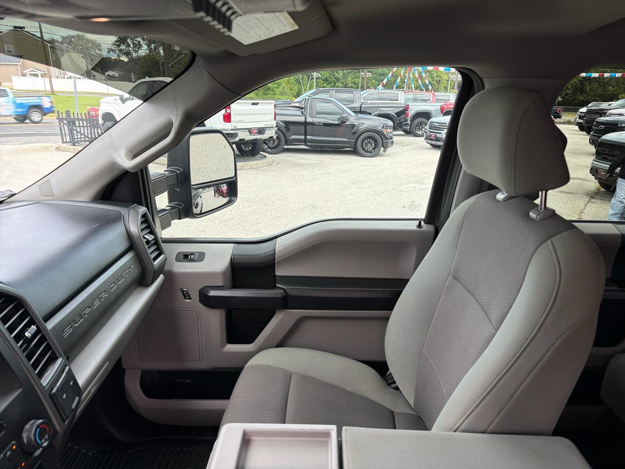 Ford F-250 SD XL Crew Cab 4WD 2020
