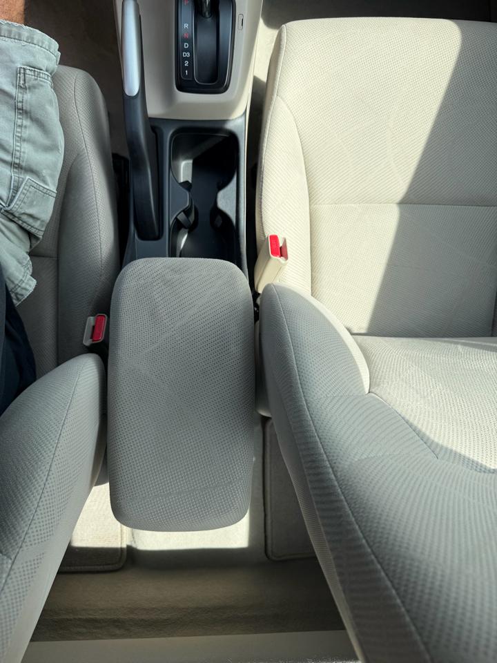 Honda Civic 4dr Sdn LX "O" Auto w/Air 2012