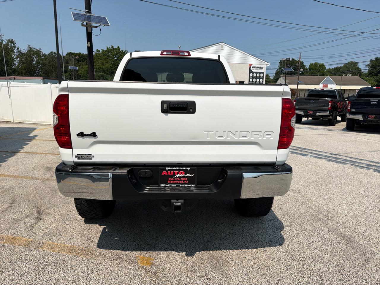 Toyota Tundra SR5 5.7L V8 FFV CrewMax 4WD 2019
