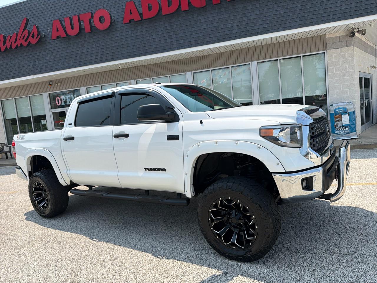 Toyota Tundra SR5 5.7L V8 FFV CrewMax 4WD 2019