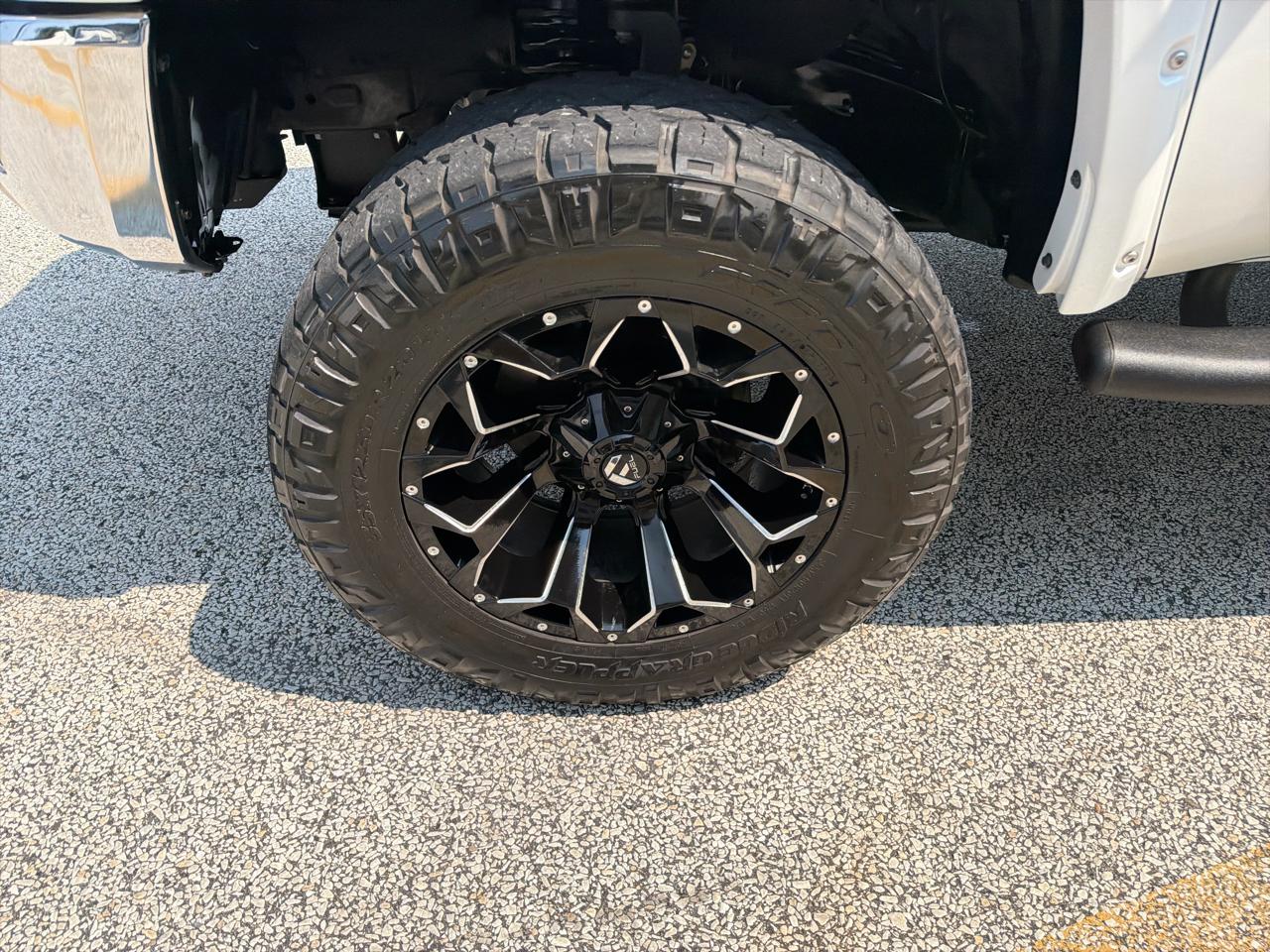 Toyota Tundra SR5 5.7L V8 FFV CrewMax 4WD 2019