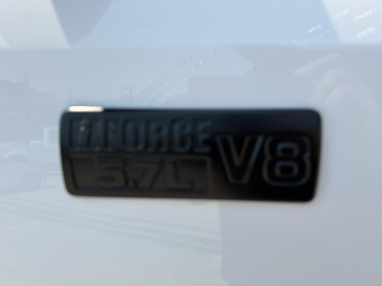Toyota Tundra SR5 5.7L V8 FFV CrewMax 4WD 2019
