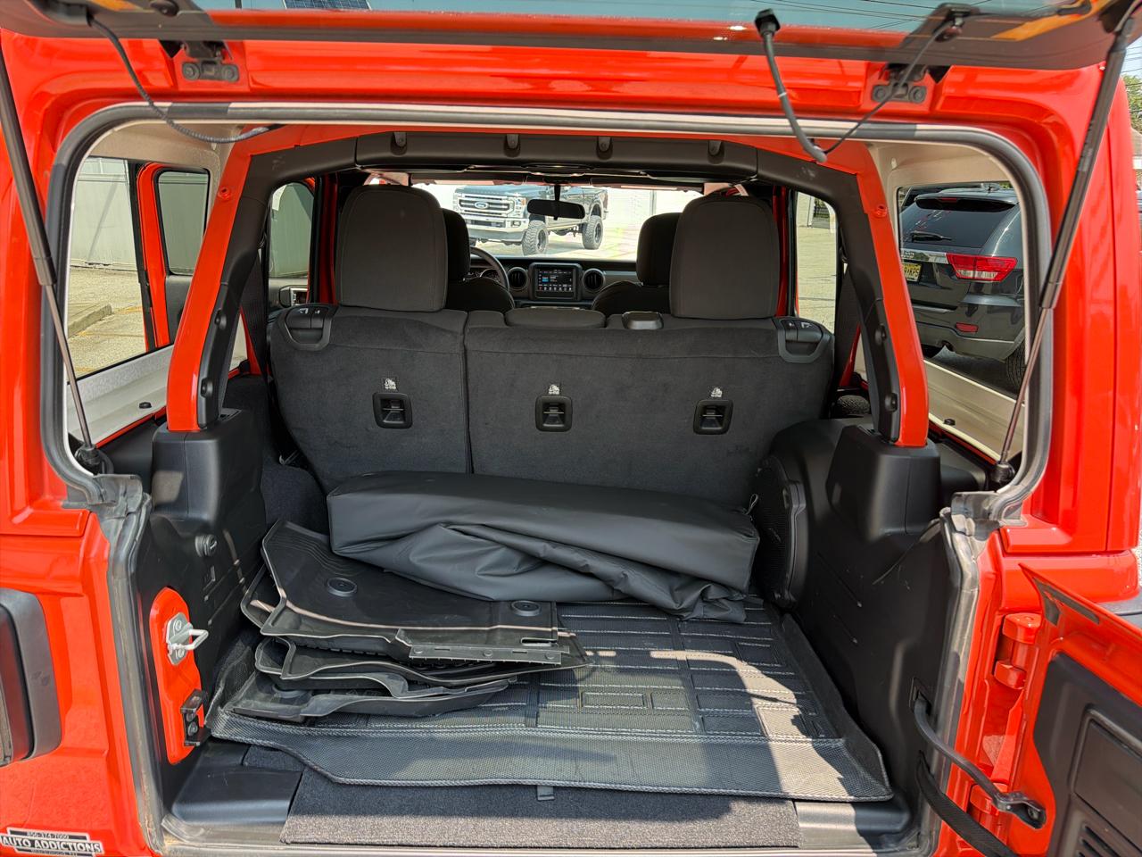 Jeep Wrangler High Tide 4 Door 4x4 2023