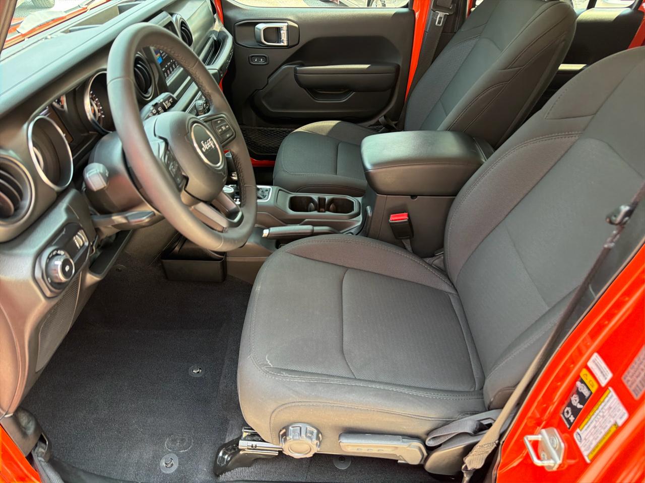Jeep Wrangler High Tide 4 Door 4x4 2023